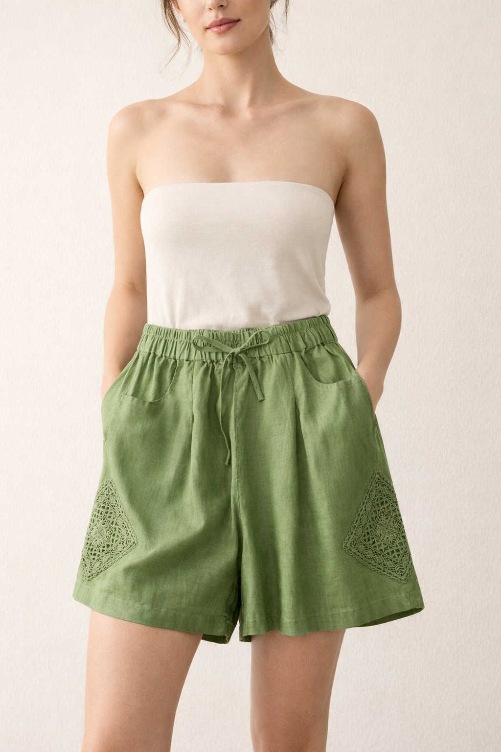 Paloma™ | Short de Lino con Bordado Lateral