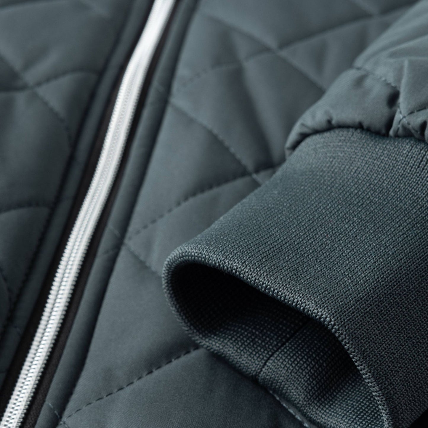 CHAQUETA DE FORRO POLAR A ROMBOS